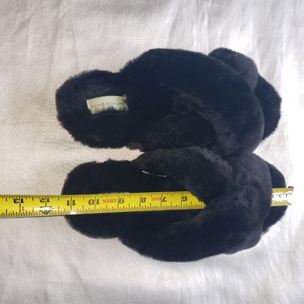 PATRICIA GREEN Mt. Hood Shearling Crisscross Slippers - Picture 7 of 7